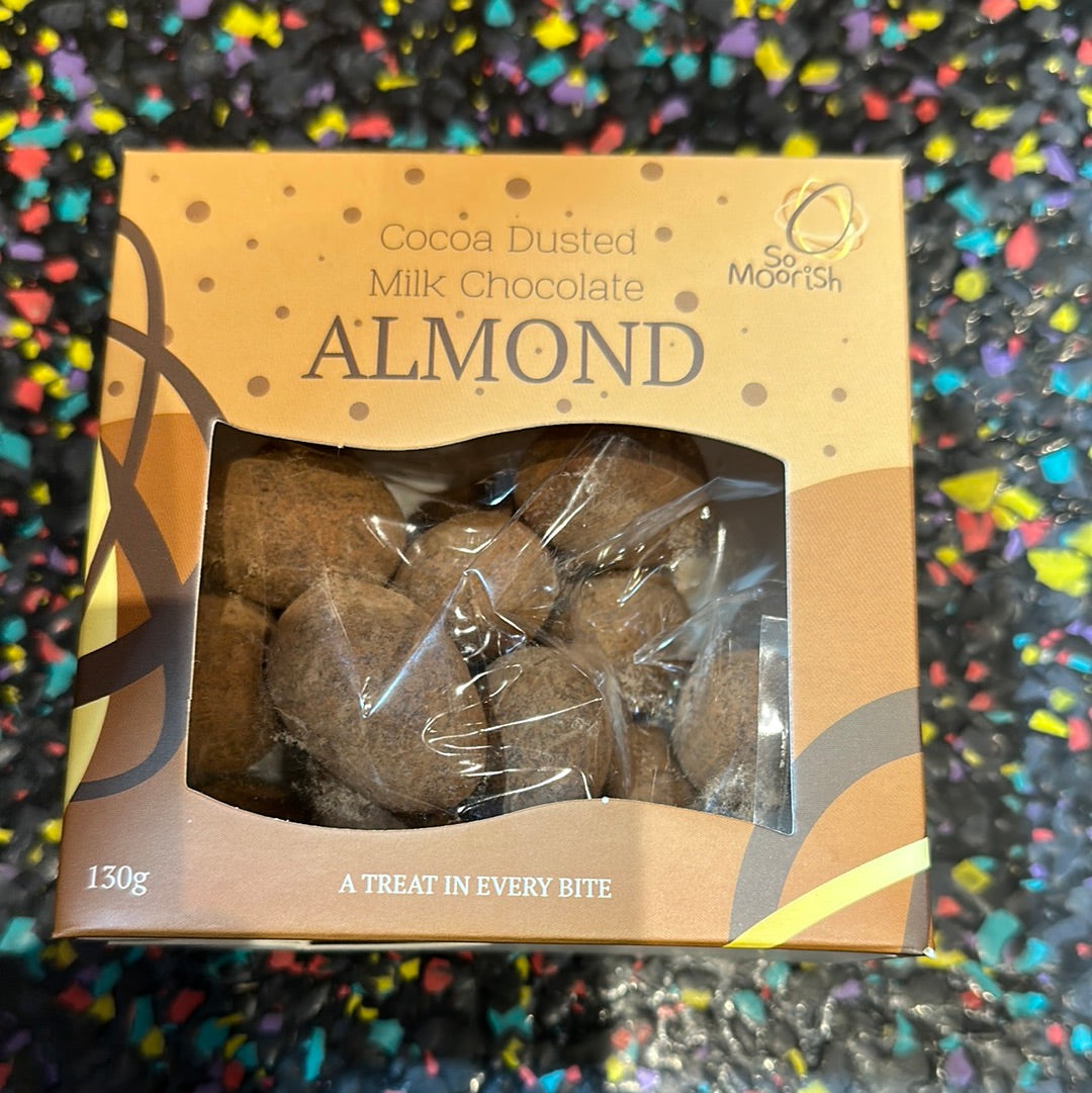 Cocoa Dusted Milk Chocolate Almond 130g